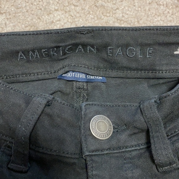 American Eagle Distressed Black Skinny Jeans - Picture 4 of 6